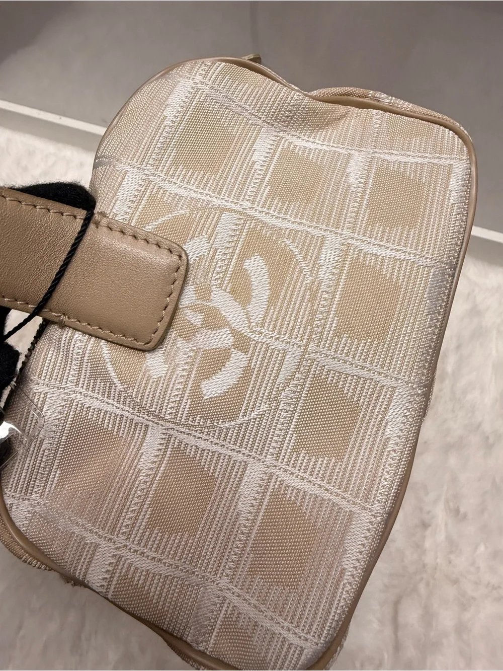 CHANEL 6864039 beige